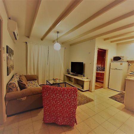 Appartement בחצר של טובה à Hazon Extérieur photo