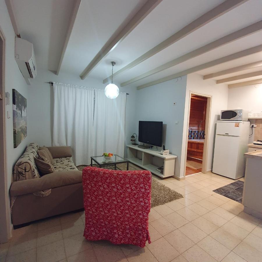 Appartement בחצר של טובה à Hazon Extérieur photo