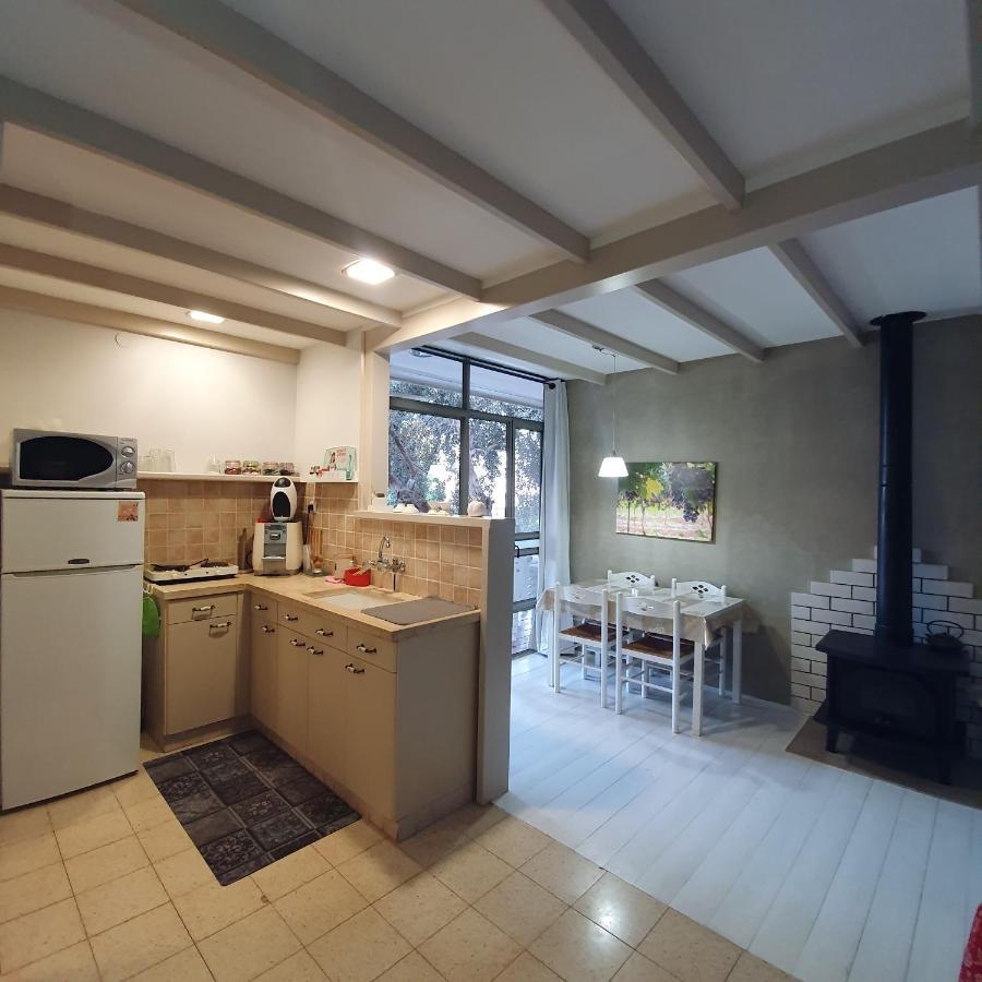 Appartement בחצר של טובה à Hazon Extérieur photo